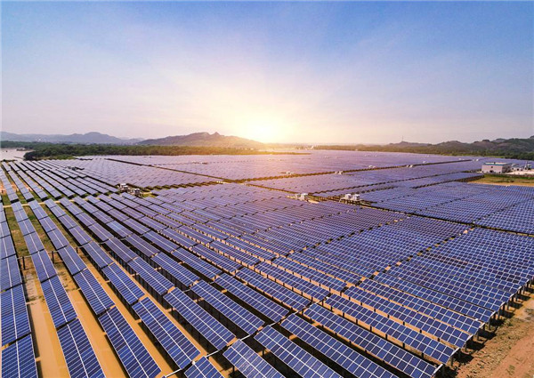 西安太陽能光伏電站選擇指南 如何找到可靠的發(fā)電系統(tǒng)服務(wù)商